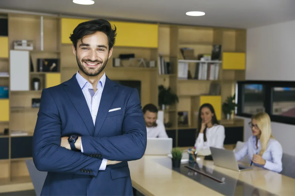 HR professional using AMATUM solutions for workforce planning and team development