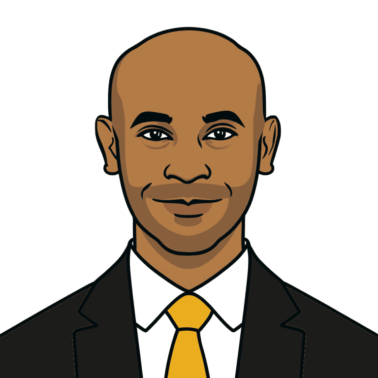 Samuel in suit with yellow tie - https://dev.amatum.com - workforce intelligence - upskilling - digital upskilling